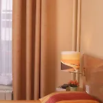 ホテル ボーセジュール パリ